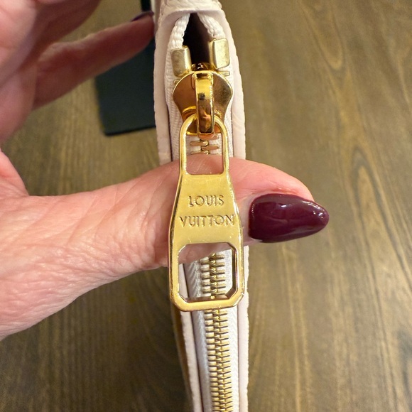 🌟 Authentic Louis Vuitton x Yayoi Kusama Limited Edition Wristlet 🌟 - Picture 6 of 10